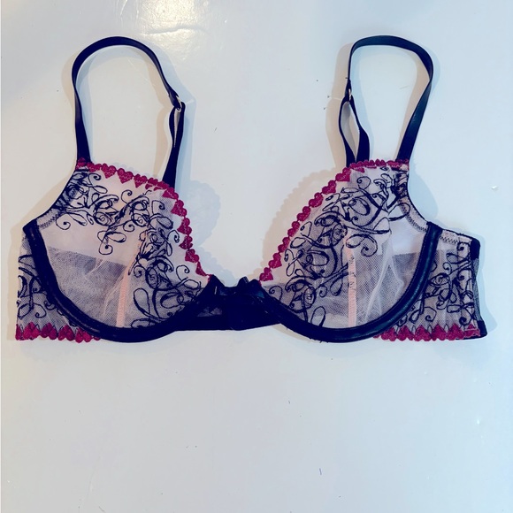 Victoria's Secret Other - VICTORIA’S SECRET Very Sexy Demi BRA 34B